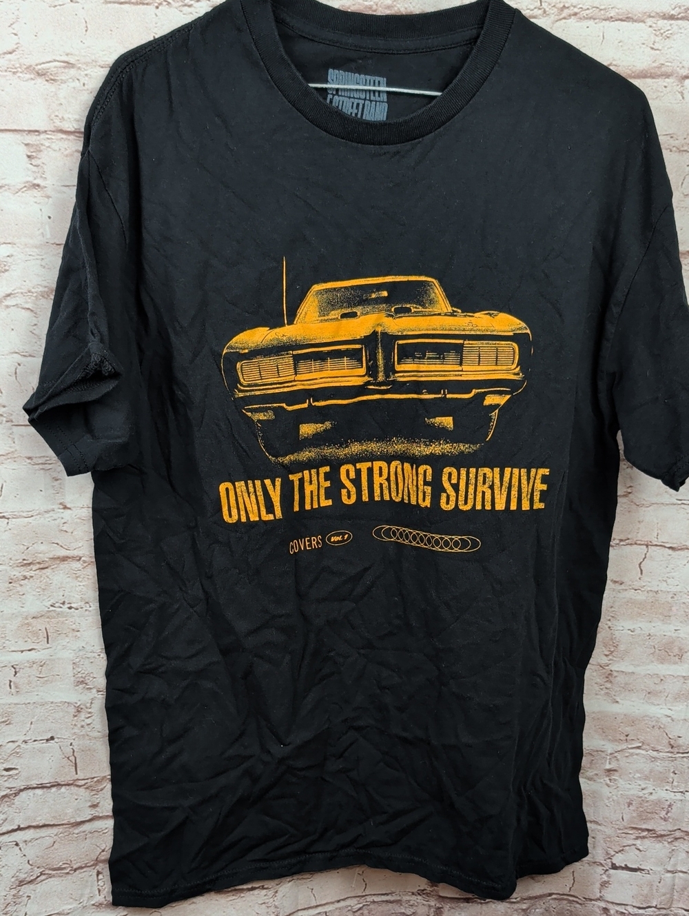 Estreet Only The Strong Survive' Graphic Tee Large